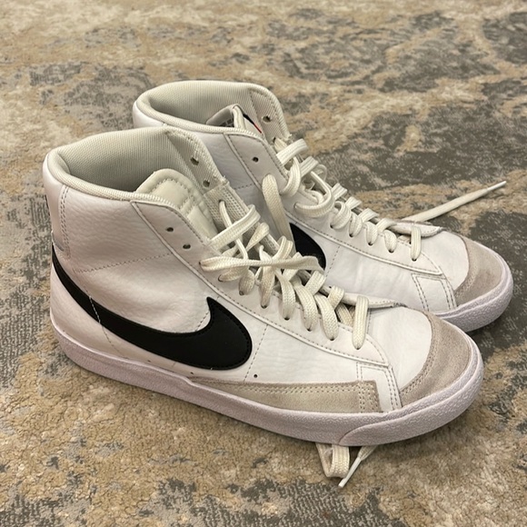 Nike Men\'s Blazer Mid \'77 Size 6.5 Men’s  Women’s size 7.5 main image 7